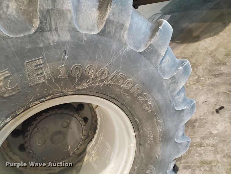 image for item HW9507 2011 Ag-Chem TerraGator 8204  applicator