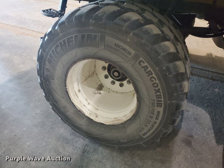 image for item HW9507 2011 Ag-Chem TerraGator 8204  applicator