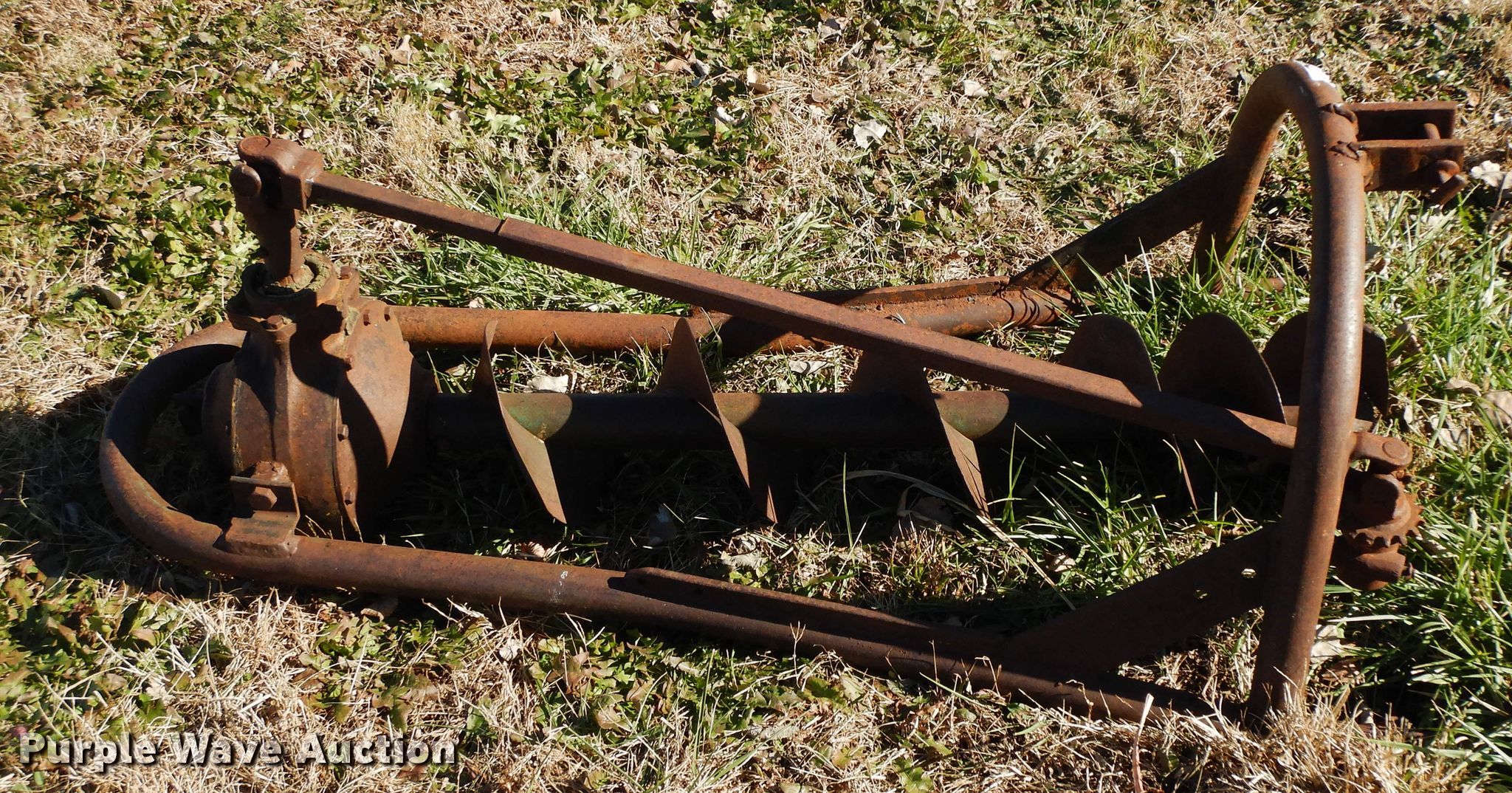 Post hole auger in Independence, KS | Item GK9613 sold | Purple Wave