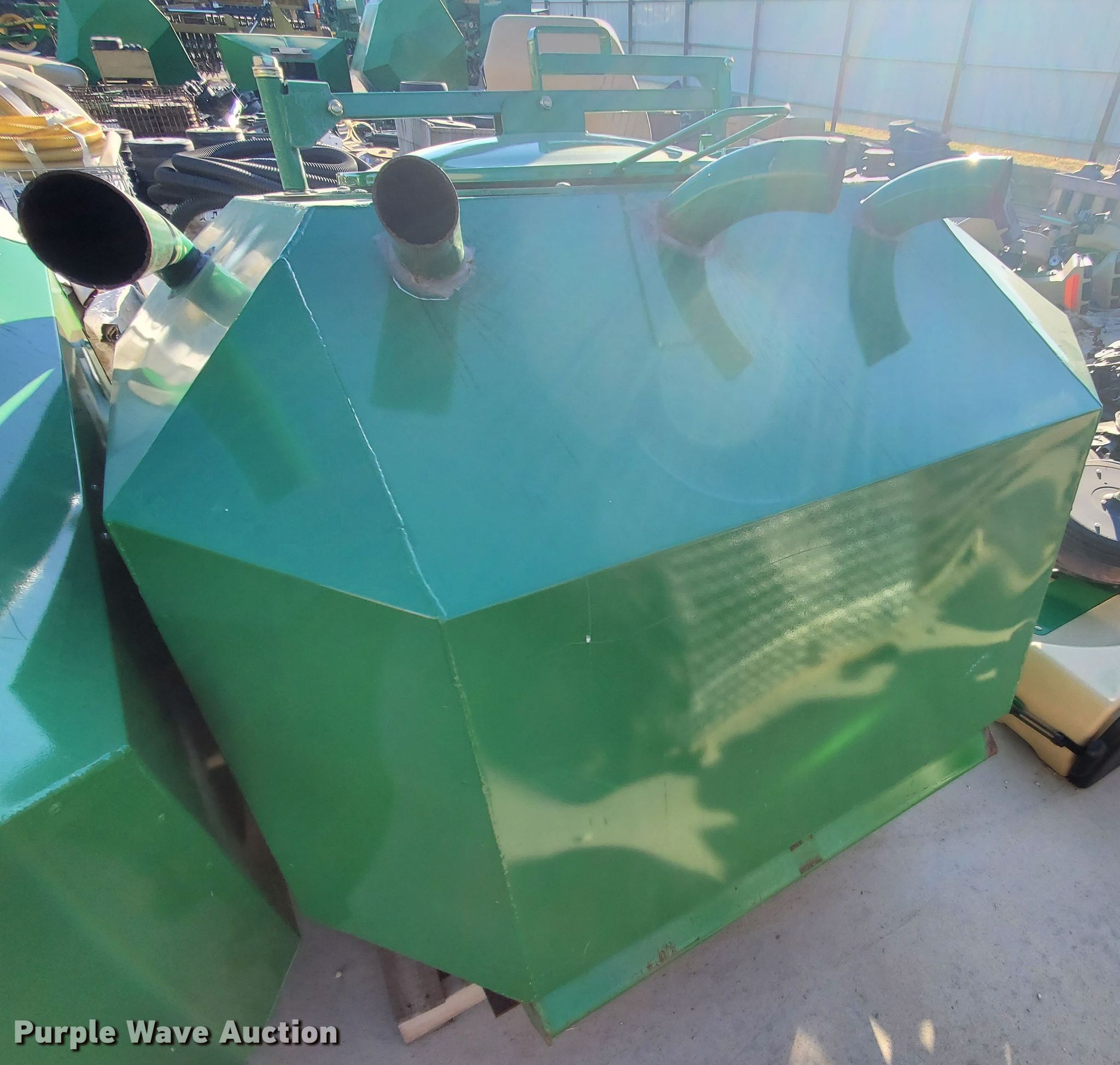 Great Plains seed hopper in Assaria, KS Item HS9179 sold Purple Wave