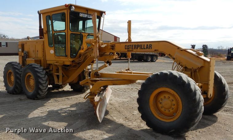 image for item DE2461 1985 Caterpillar 140G  motor grader