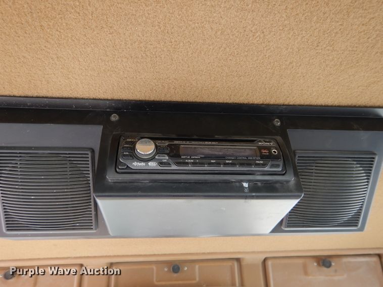 image for item DE2461 1985 Caterpillar 140G  motor grader