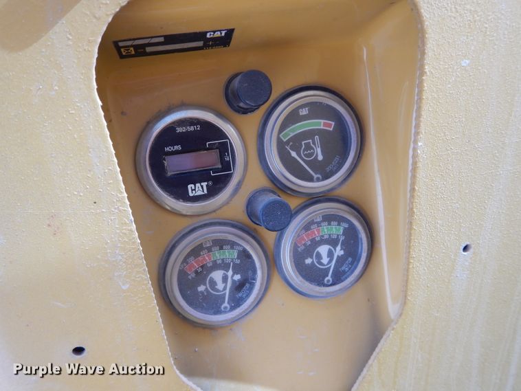 image for item DE2461 1985 Caterpillar 140G  motor grader