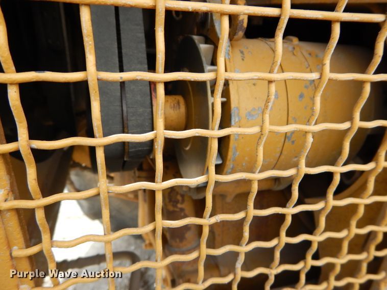 image for item DE2461 1985 Caterpillar 140G  motor grader