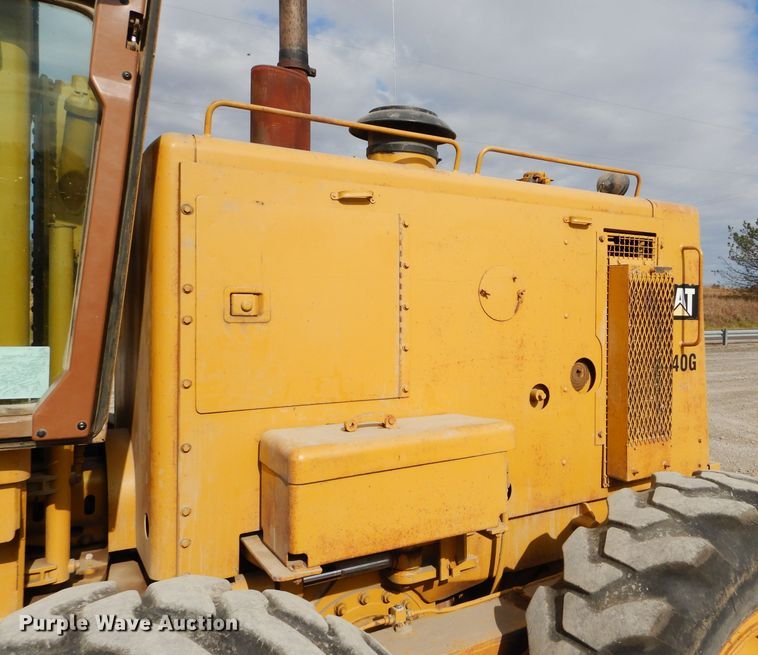 image for item DE2461 1985 Caterpillar 140G  motor grader