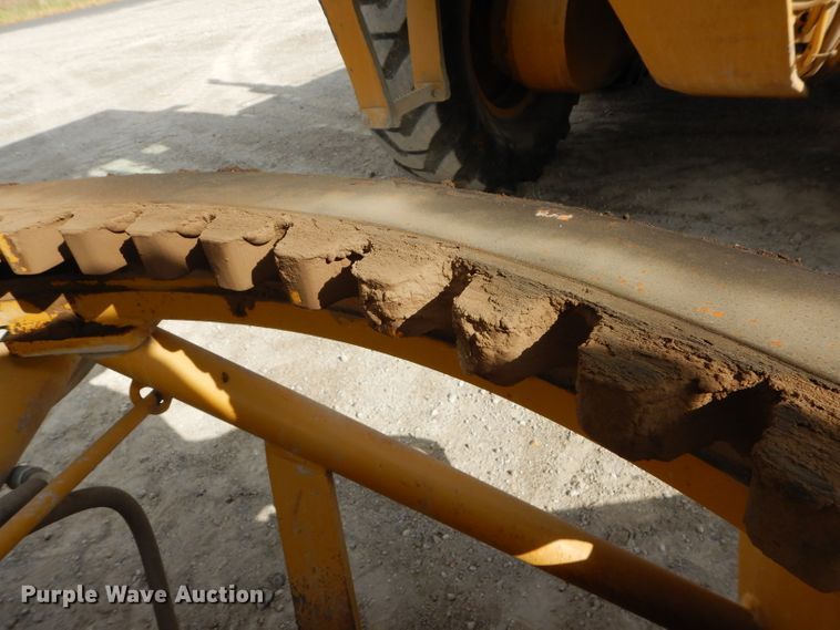 image for item DE2461 1985 Caterpillar 140G  motor grader