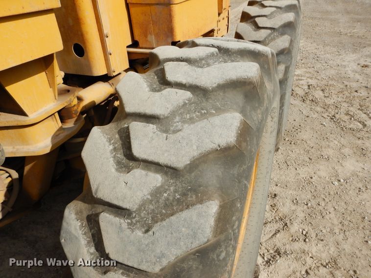 image for item DE2461 1985 Caterpillar 140G  motor grader