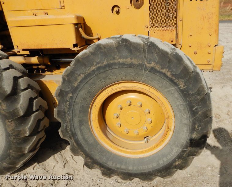 image for item DE2461 1985 Caterpillar 140G  motor grader