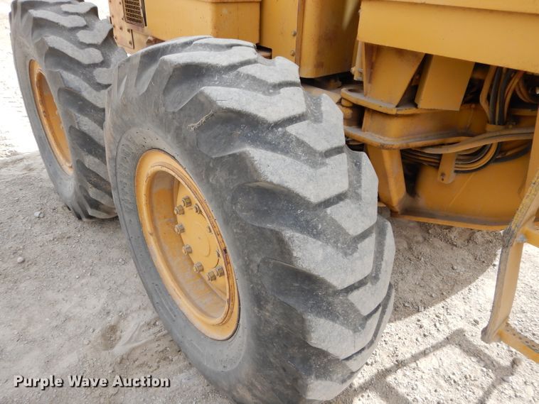 image for item DE2461 1985 Caterpillar 140G  motor grader