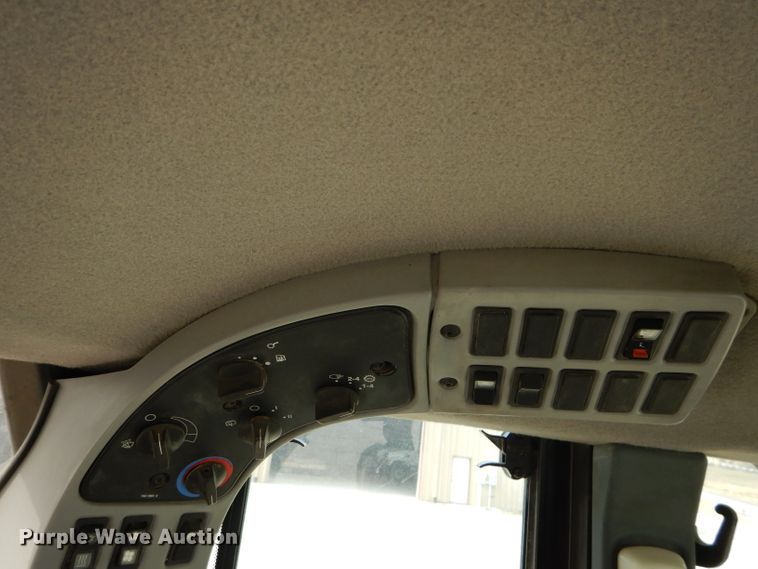 image for item DE2462 2003 Caterpillar 950G Series II  wheel loader