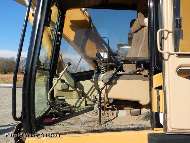 image for item DE2463 1997 Caterpillar 325B L  excavator
