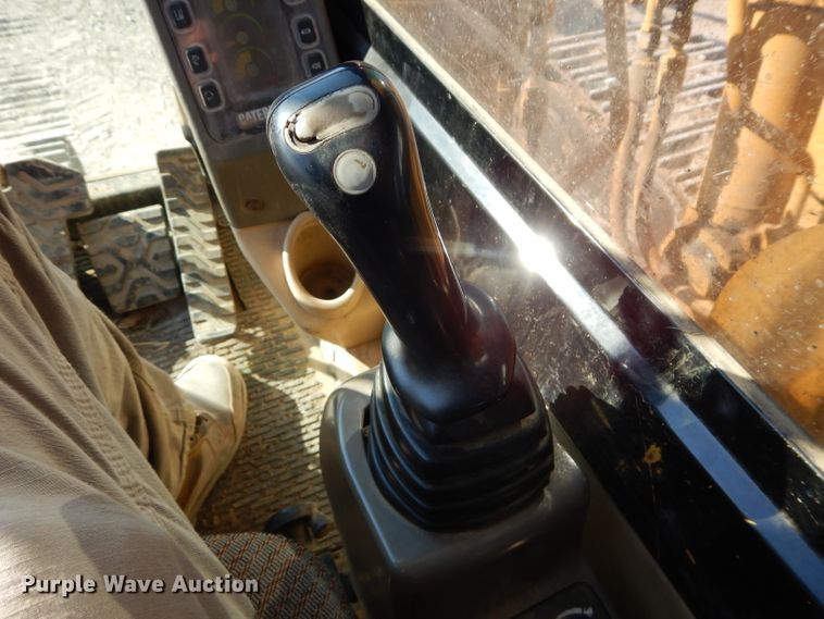 image for item DE2463 1997 Caterpillar 325B L  excavator