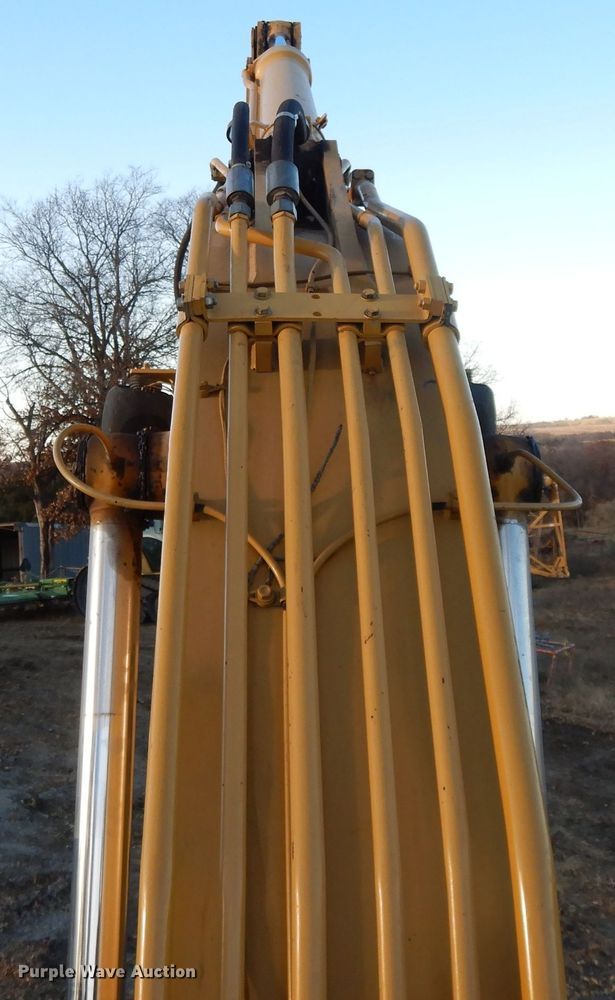 image for item DE2464 2005 Caterpillar 320C L  excavator