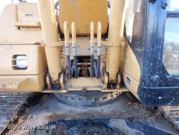 image for item DE2464 2005 Caterpillar 320C L  excavator
