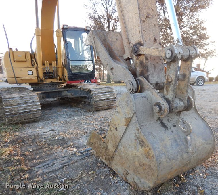 image for item DE2464 2005 Caterpillar 320C L  excavator
