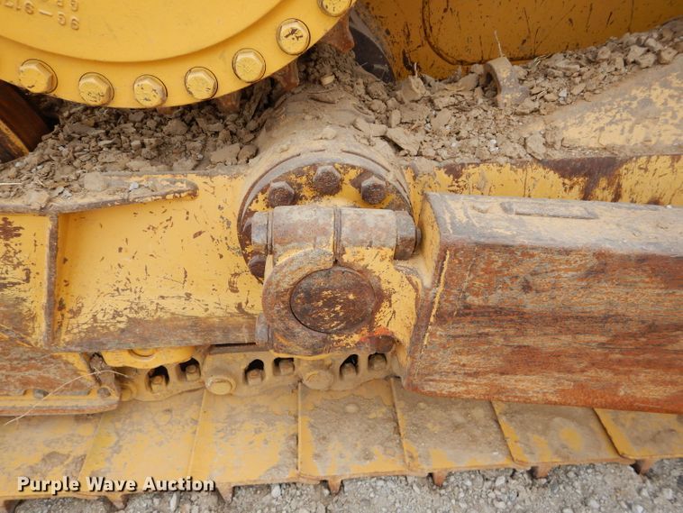 image for item DE2465 1999 Caterpillar D6R XL  dozer