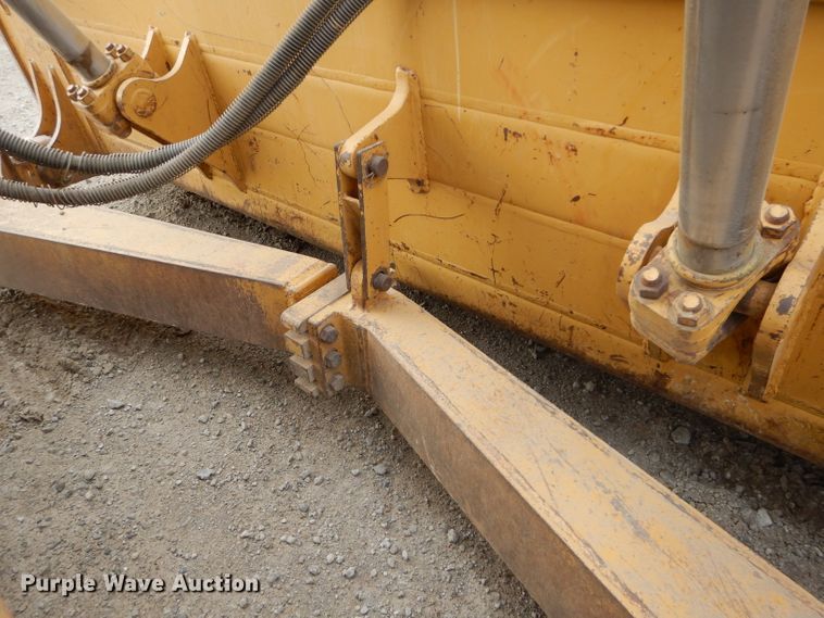 image for item DE2465 1999 Caterpillar D6R XL  dozer