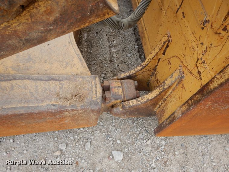 image for item DE2465 1999 Caterpillar D6R XL  dozer
