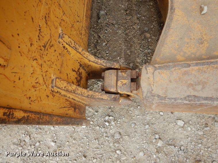 image for item DE2465 1999 Caterpillar D6R XL  dozer