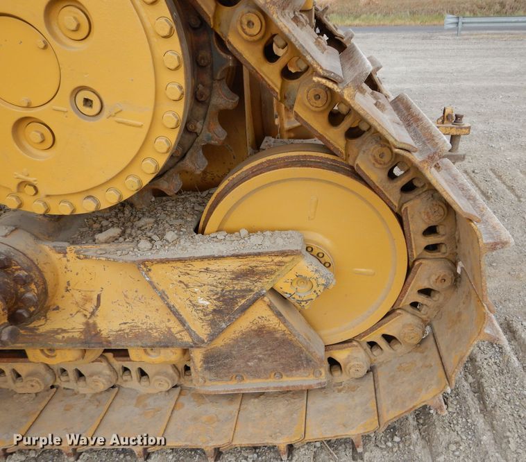 image for item DE2465 1999 Caterpillar D6R XL  dozer