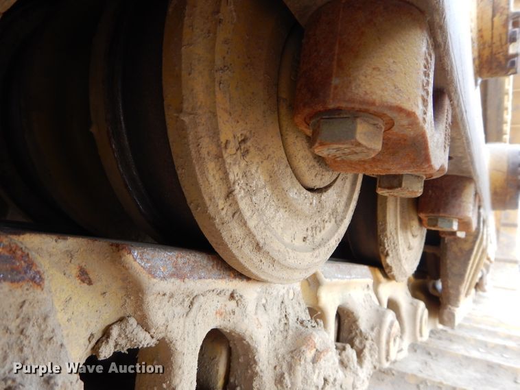 image for item DE2465 1999 Caterpillar D6R XL  dozer