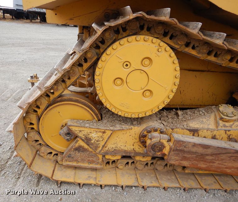 image for item DE2465 1999 Caterpillar D6R XL  dozer