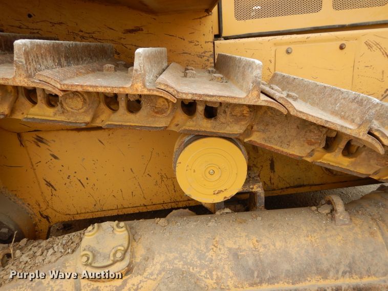 image for item DE2465 1999 Caterpillar D6R XL  dozer