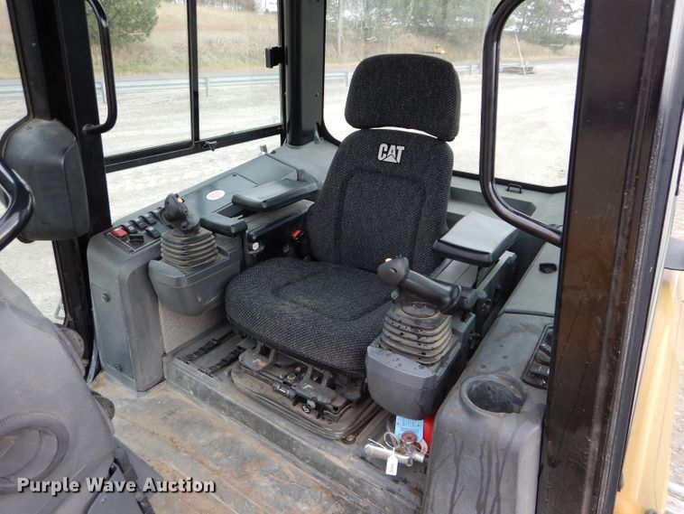 image for item DE2466 2009 Caterpillar D5K XL  dozer