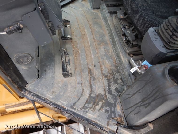 image for item DE2466 2009 Caterpillar D5K XL  dozer