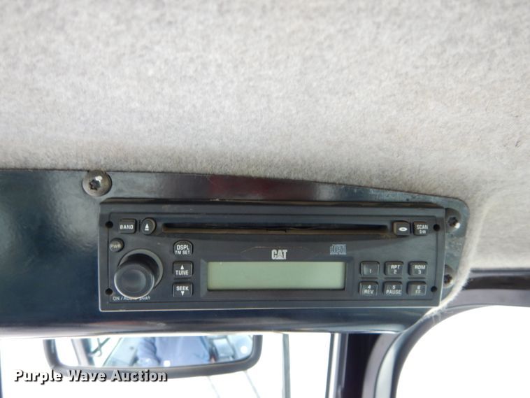 image for item DE2466 2009 Caterpillar D5K XL  dozer