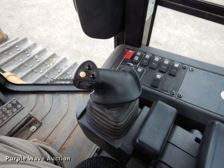 image for item DE2466 2009 Caterpillar D5K XL  dozer