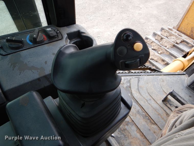 image for item DE2466 2009 Caterpillar D5K XL  dozer