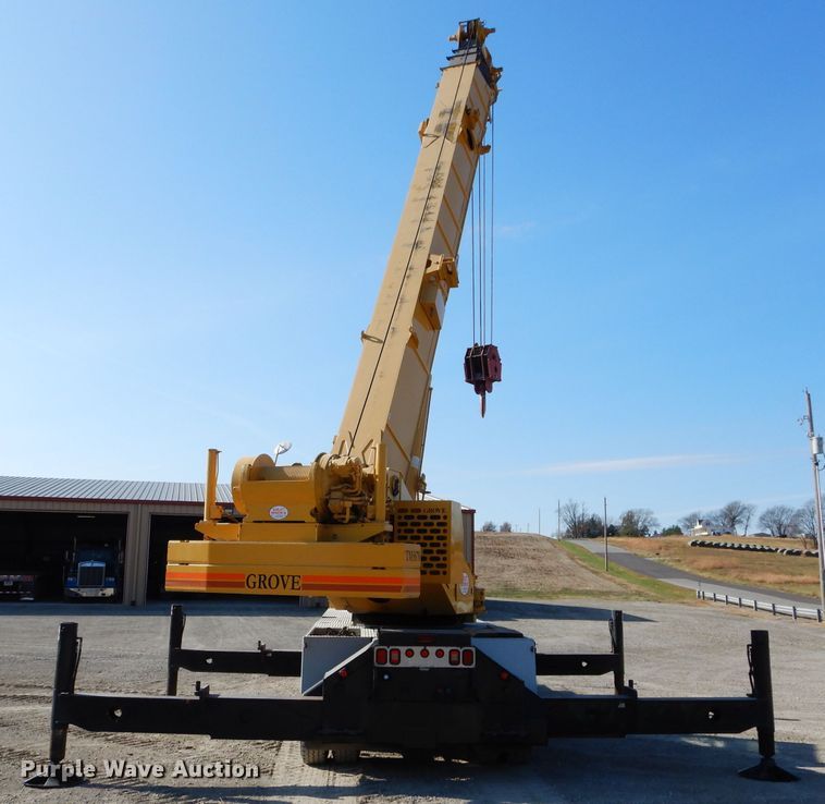 image for item DE2467 1997 Grove TMS870  crane