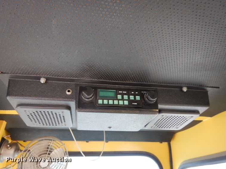 image for item DE2467 1997 Grove TMS870  crane