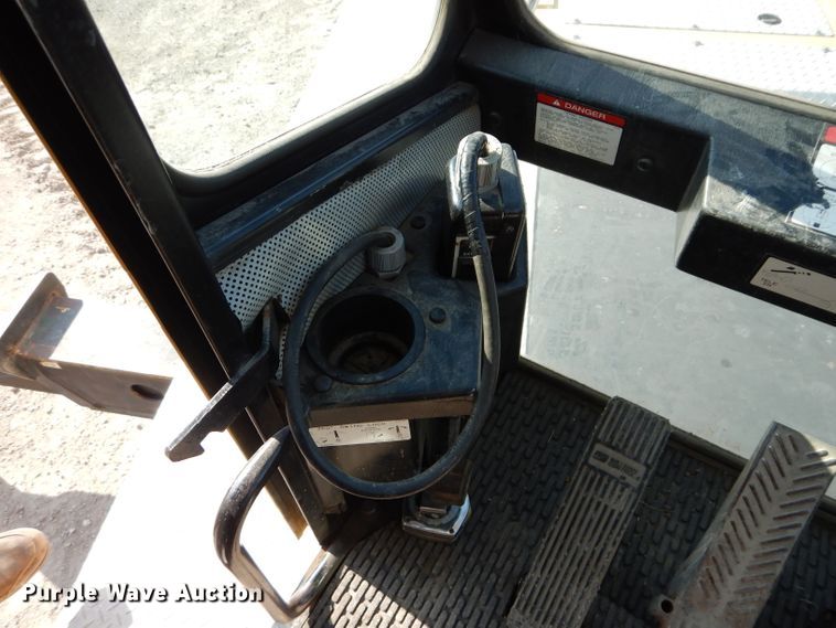 image for item DE2467 1997 Grove TMS870  crane