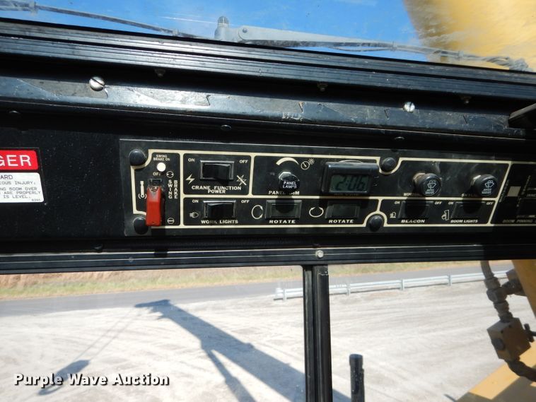 image for item DE2467 1997 Grove TMS870  crane