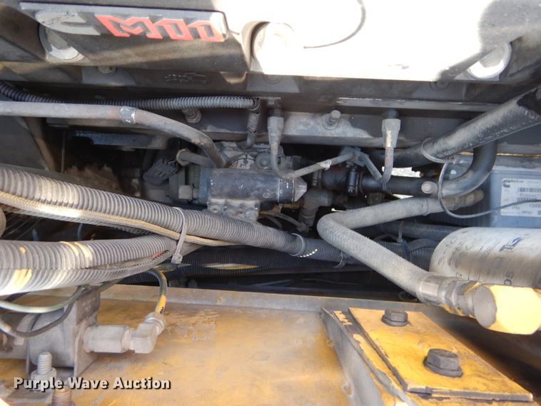 image for item DE2467 1997 Grove TMS870  crane