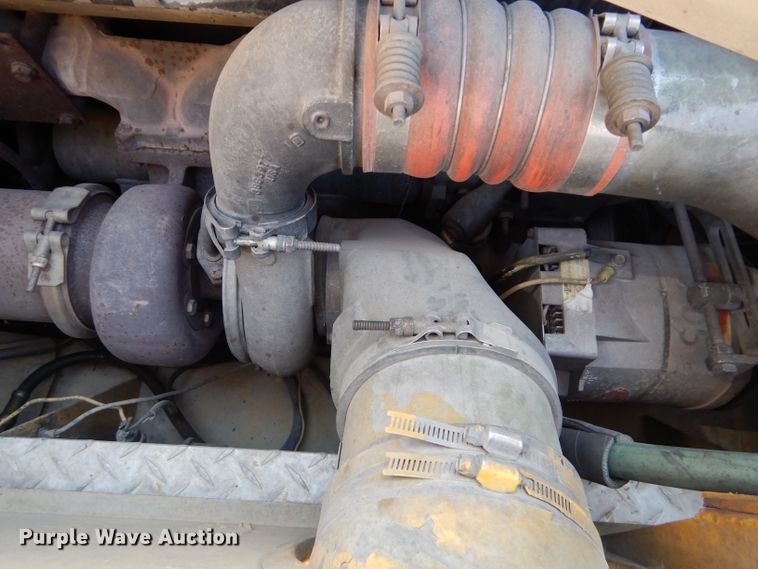 image for item DE2467 1997 Grove TMS870  crane