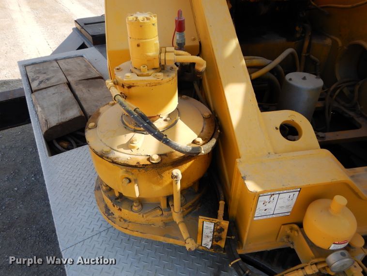 image for item DE2467 1997 Grove TMS870  crane