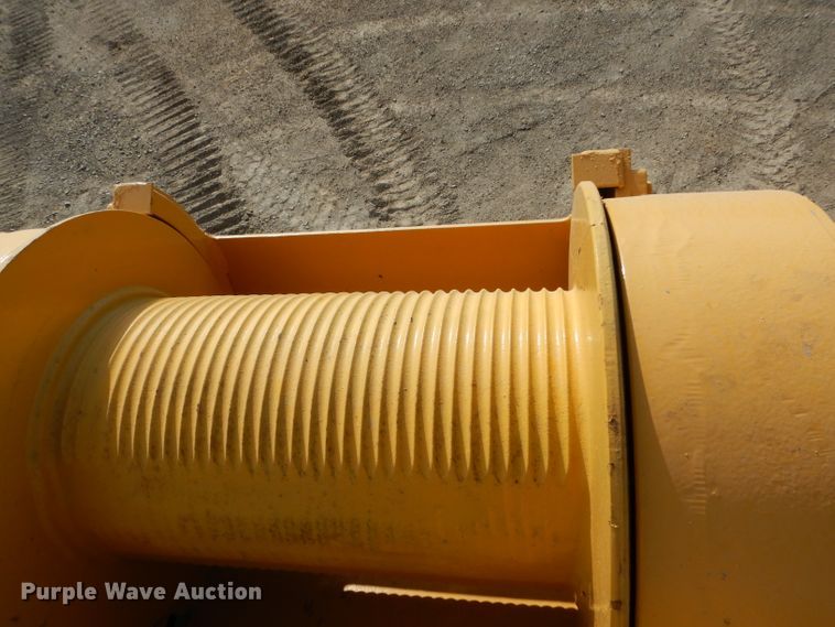 image for item DE2467 1997 Grove TMS870  crane