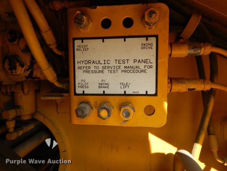 image for item DE2467 1997 Grove TMS870  crane