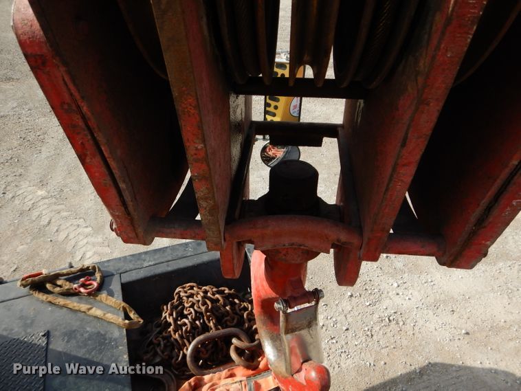 image for item DE2467 1997 Grove TMS870  crane