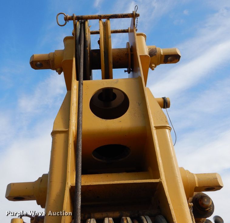 image for item DE2467 1997 Grove TMS870  crane