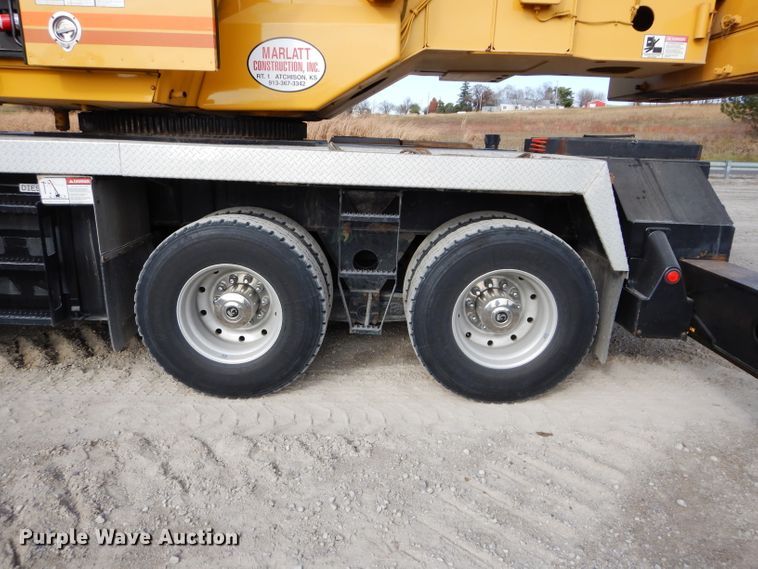 image for item DE2467 1997 Grove TMS870  crane