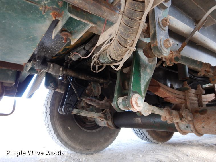 image for item DE2467 1997 Grove TMS870  crane