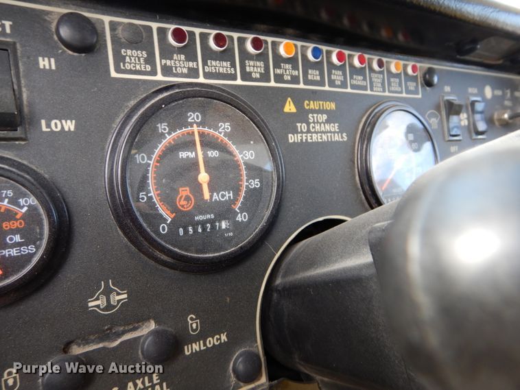 image for item DE2467 1997 Grove TMS870  crane