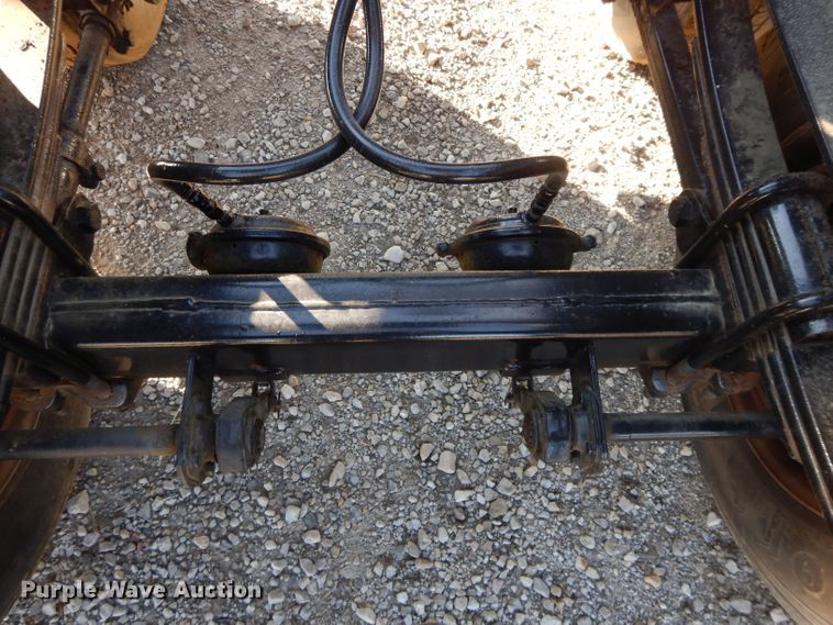 image for item DE2467 1997 Grove TMS870  crane