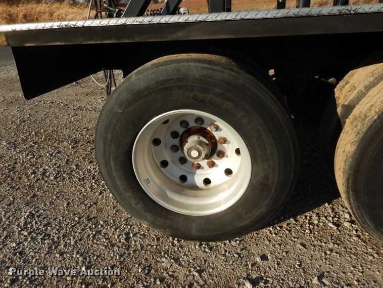 image for item DE2467 1997 Grove TMS870  crane