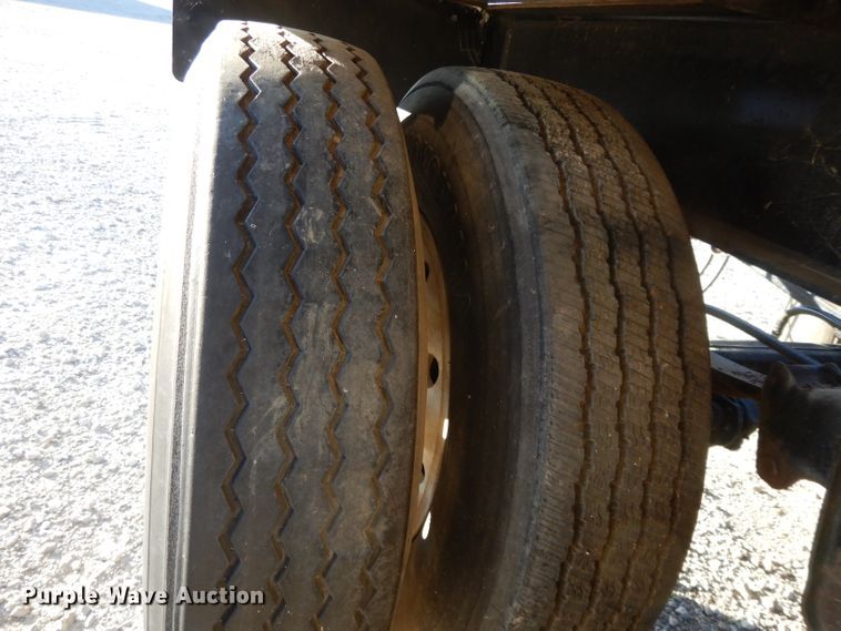 image for item DE2467 1997 Grove TMS870  crane