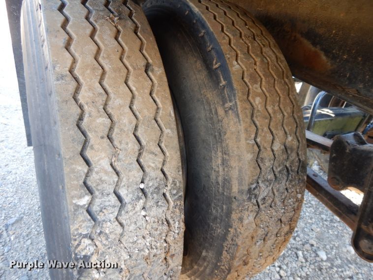 image for item DE2467 1997 Grove TMS870  crane